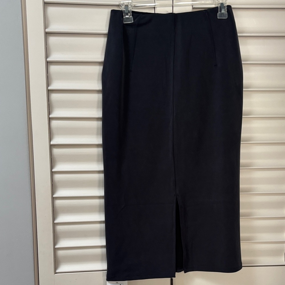 lululemon athletica Black Softstreme Midi Skirt